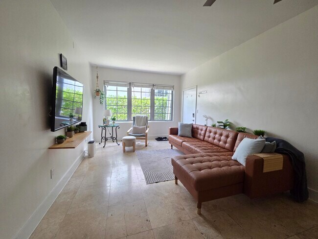 Foto del edificio - 1045 Lenox Ave.