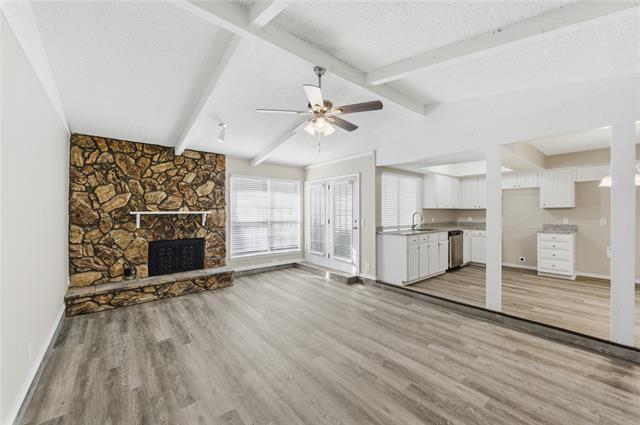 Foto del edificio - 420 Thomas Chapel Dr