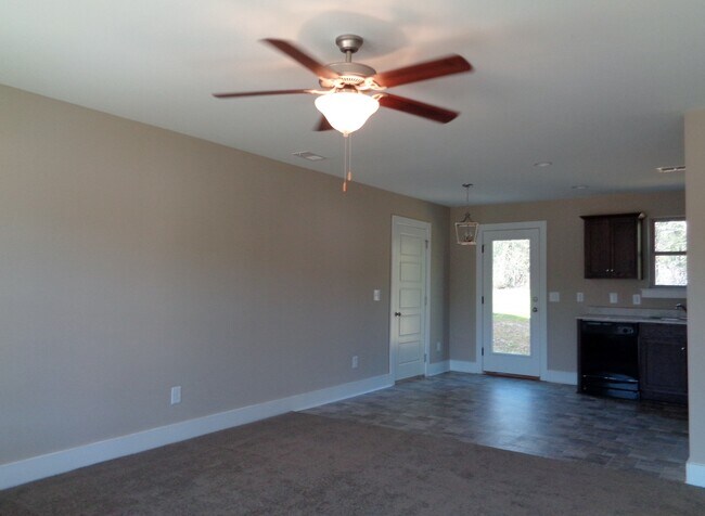 Foto del edificio - Home For Rent Vance, AL - COMING SOON!