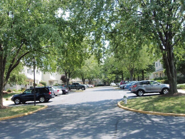 Building Photo - 44 Stoney Point Ct