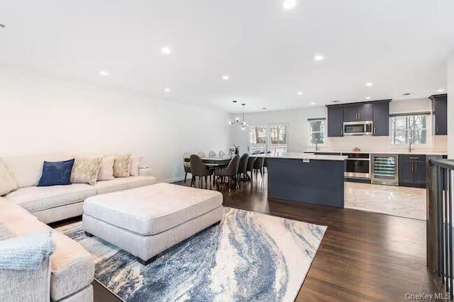 Building Photo - 9 E Stemmer Ln