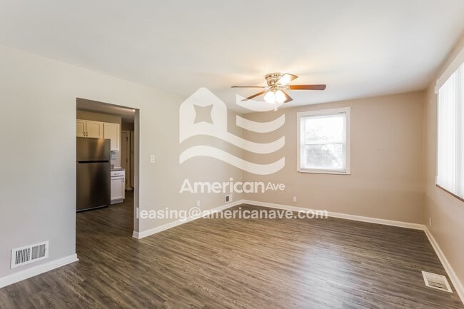 Building Photo - 9448 Beech Dr