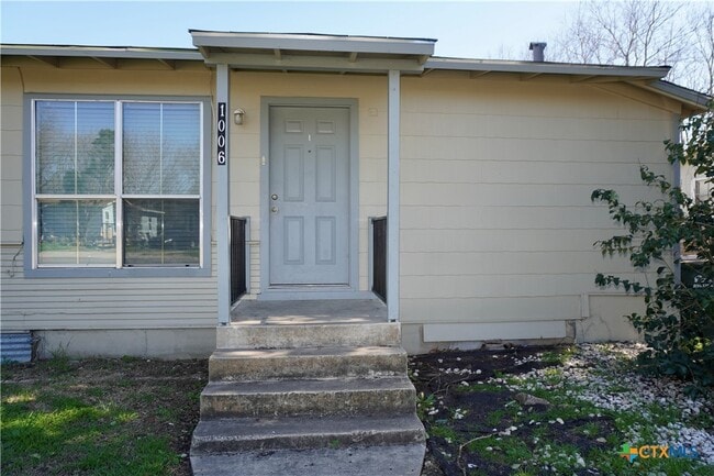 Building Photo - 1006 Haynes St