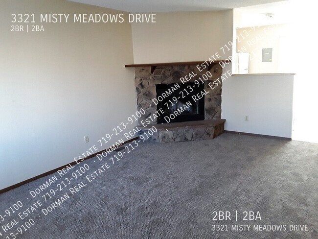 Foto del edificio - 3321 Misty Meadows Dr