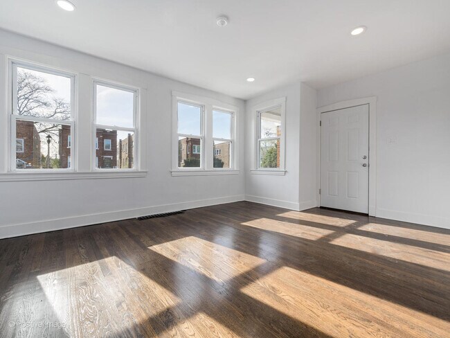 Foto del edificio - 1425 Grove Ave
