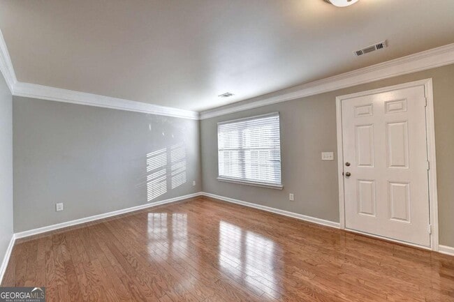 Building Photo - 3070 Centerglen Ln