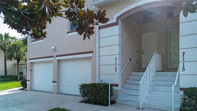 Foto del edificio - 7117 Strand Cir