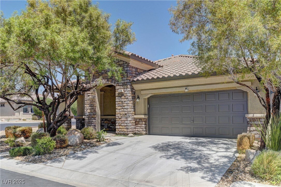 Primary Photo - 9120 W Parkstone Ave