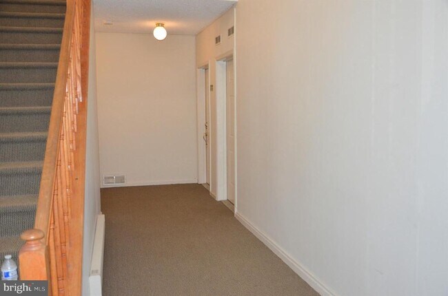 Foto del edificio - 818 Roundtree Pl