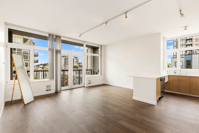 Foto del edificio - 2717 Western Ave