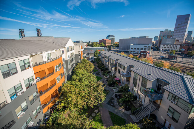 Foto del edificio - The Yards at Union Station