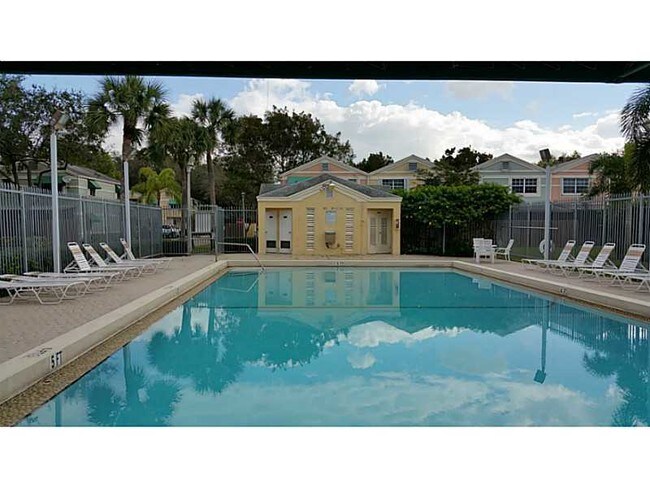Building Photo - 5267 SW 123rd Ave
