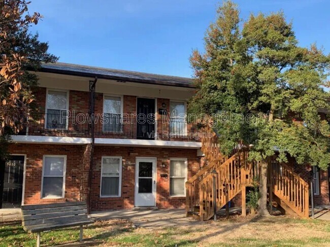 Foto del edificio - 3224 Twin Oak Ln