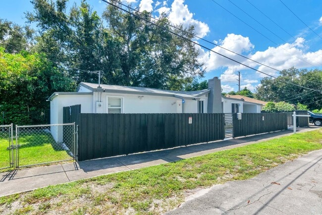 Photo - Rented House