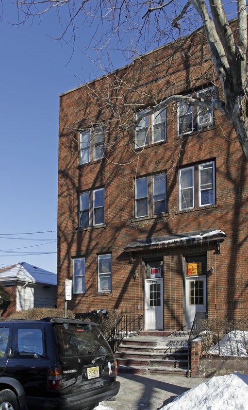 Primary Photo - 242 Lexington Ave