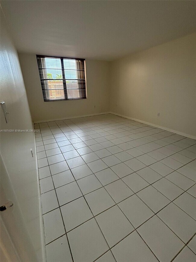 Foto del edificio - 10865 SW 112th Ave