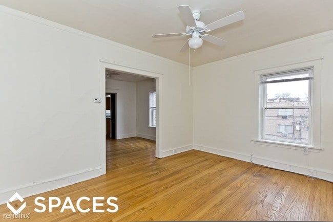 Building Photo - 4745 N Hermitage Ave
