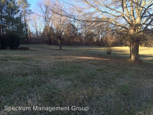 Fotografía del edificio - 4560 Saint Paul Rd