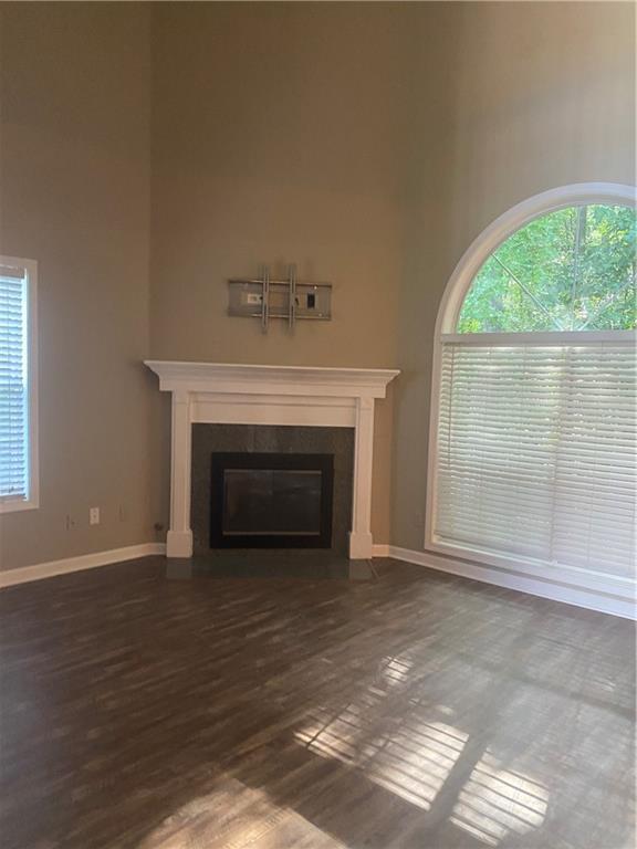 Foto del edificio - 1801 Hazy Glen Ct NW