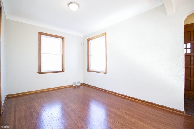 Foto del edificio - 2322 Portsmouth Ave