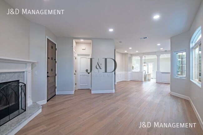 Foto del edificio - 105 S Ditmar St