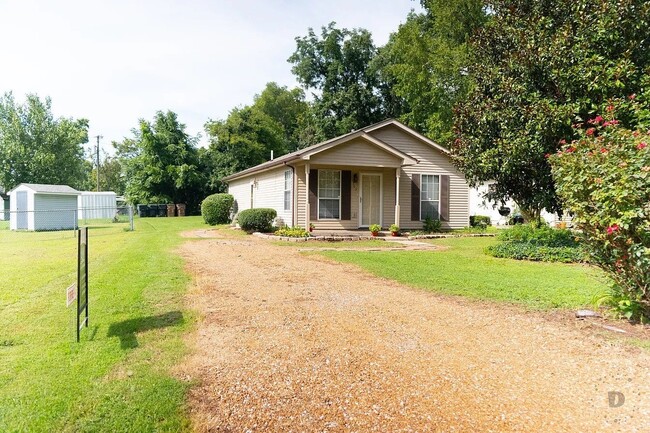 Photo - 1703 Sharpe Ave House
