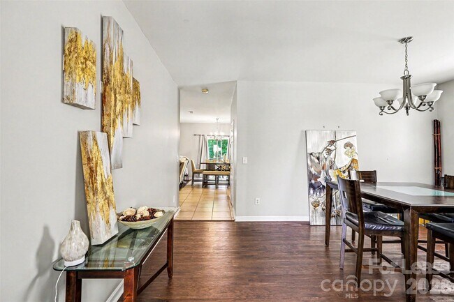 Foto del edificio - 1642 Candlewood Ridge Ln