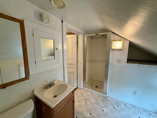 Building Photo - 516 Callon St
