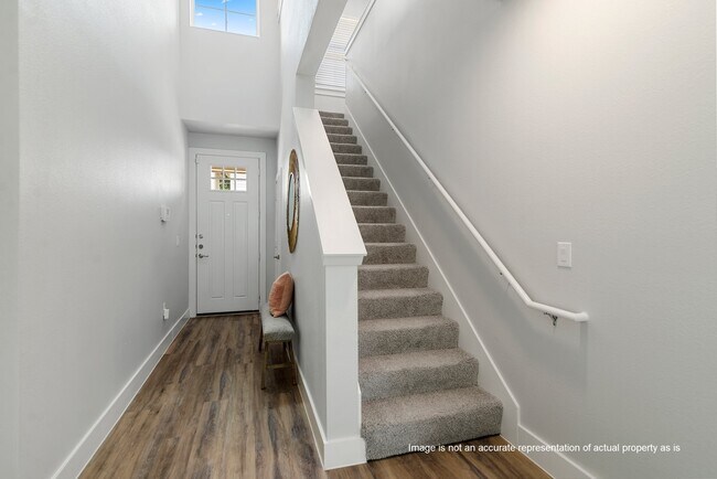 Foto del edificio - 28328 Birnham Woods Dr