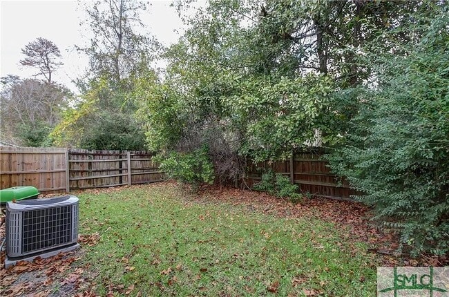 Building Photo - 1914B McLeod St