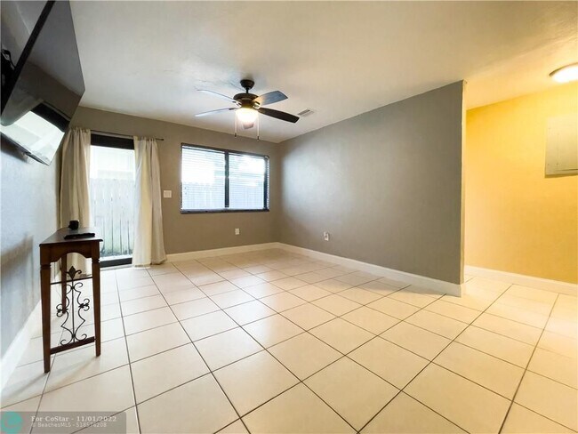 Foto del edificio - 1815 NW 41st St