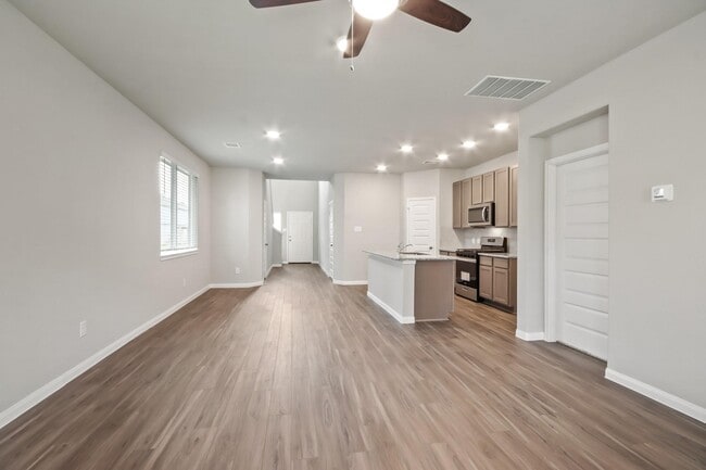 Building Photo - 2416 Bluefish Ct