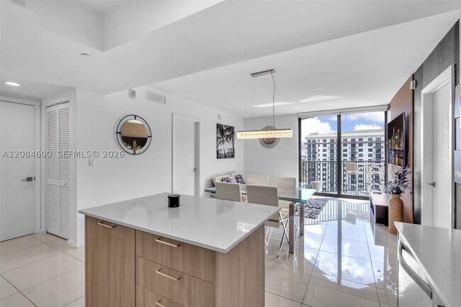 Foto del edificio - 5252 NW 85th Ave
