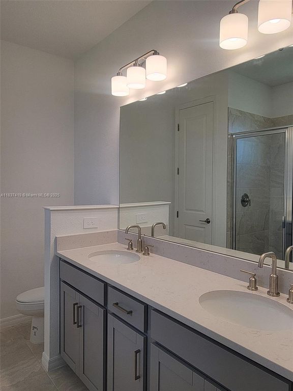 Foto del edificio - 4751 Guinep Ln