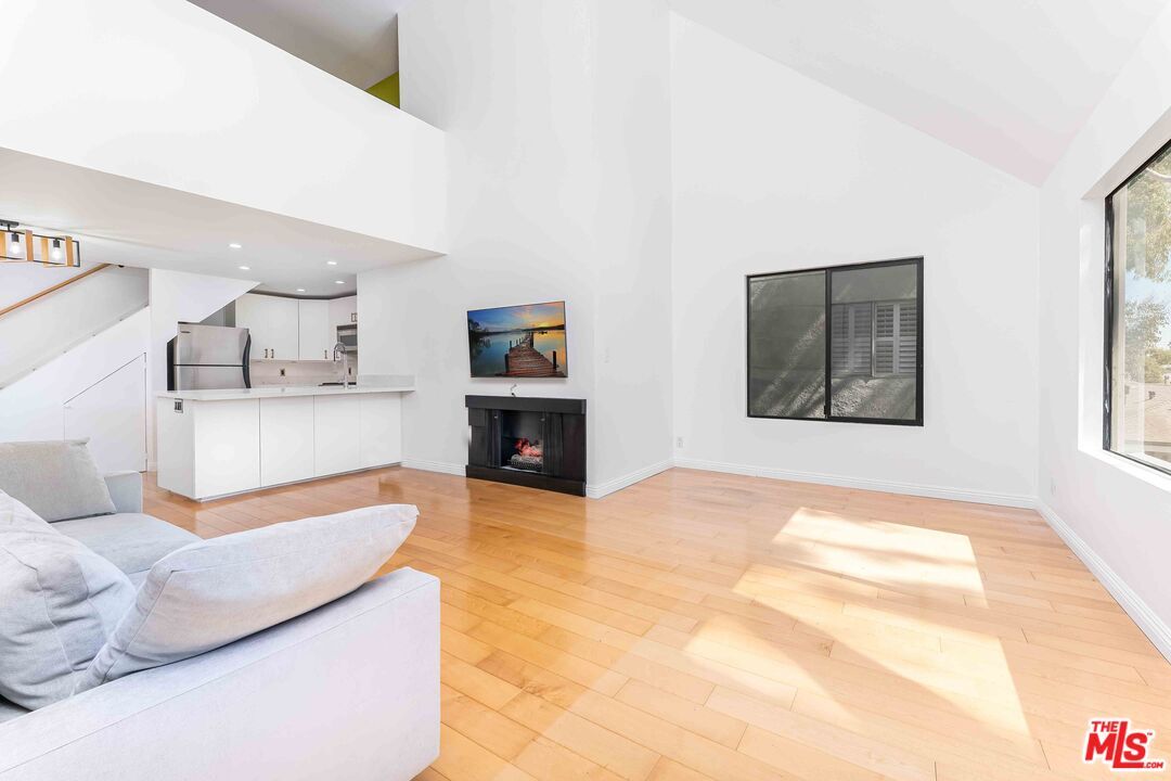 Foto principal - 950 Kings Rd