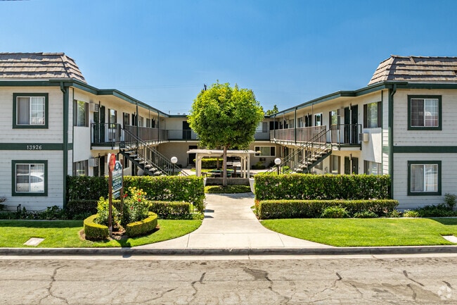 Building Photo - Ramhurst Property