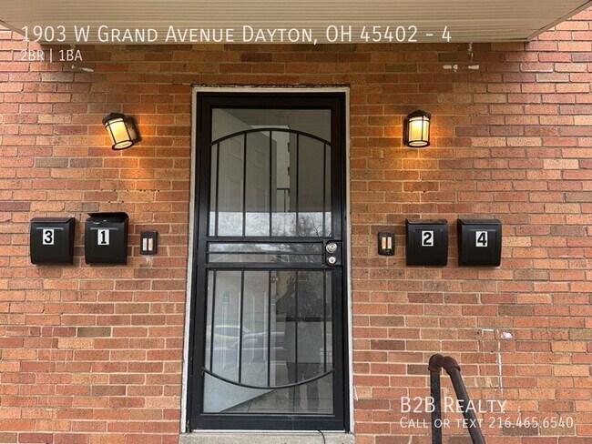 Photo - 1903 W Grand Ave Apartment