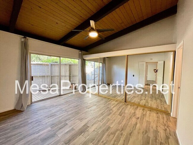 Foto del edificio - 10458 Alta Loma Dr