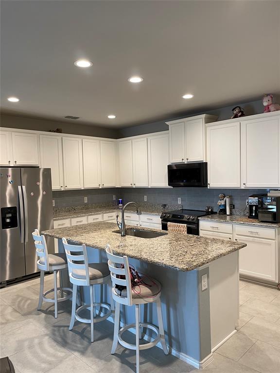 Foto del edificio - 5616 Las Lomas Ln