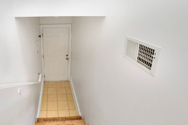 Building Photo - 1631 16th St NW
