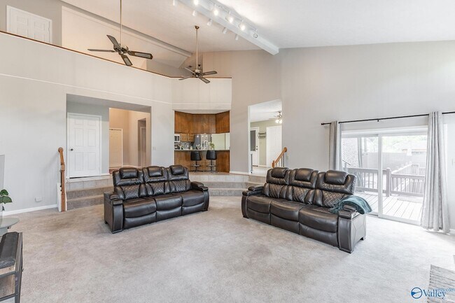 Foto del edificio - 4311 Indian Hills Rd SE