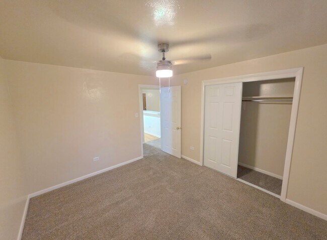 Foto del edificio - 1375 Everett Ct