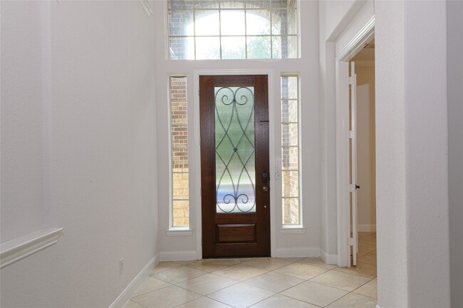 Building Photo - 18 Prism Point Place