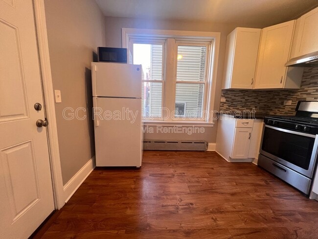 Foto del edificio - 4820 N Springfield Ave