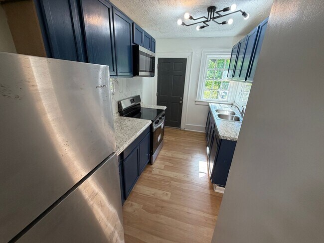 Foto del edificio - Charming 3 Bedroom Historic Cottage in Capitol Heights!