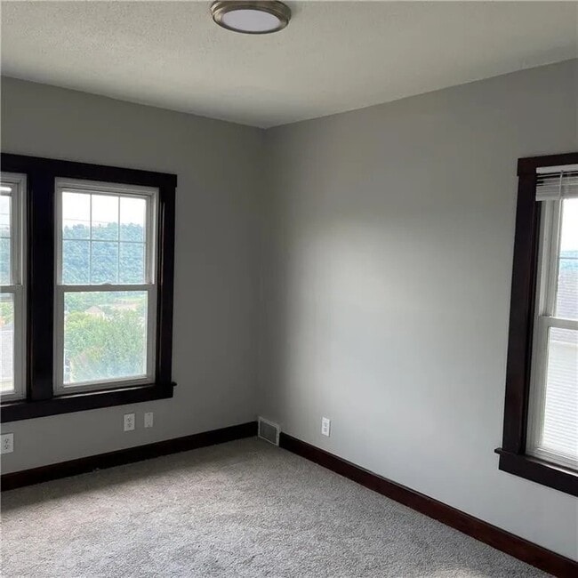 Building Photo - 500 Highland Ave