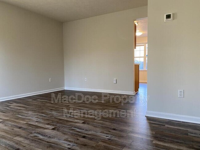 Foto del edificio - 9609 Coventry Creek Dr