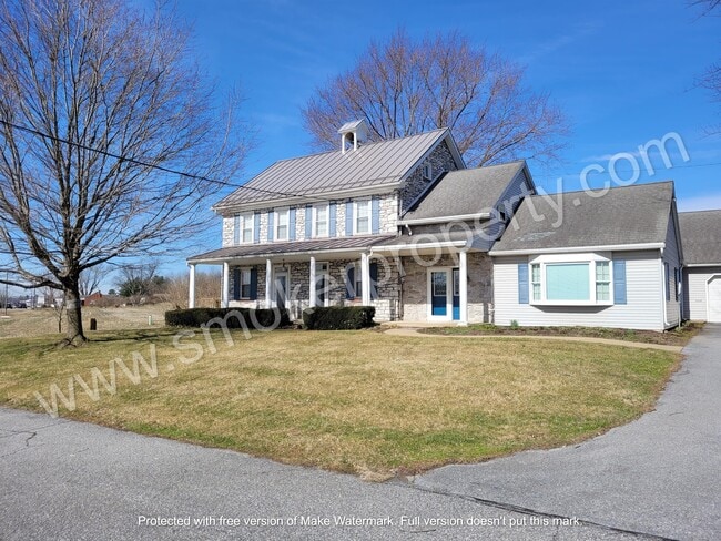 Building Photo - 210 Pfautz Hill Rd
