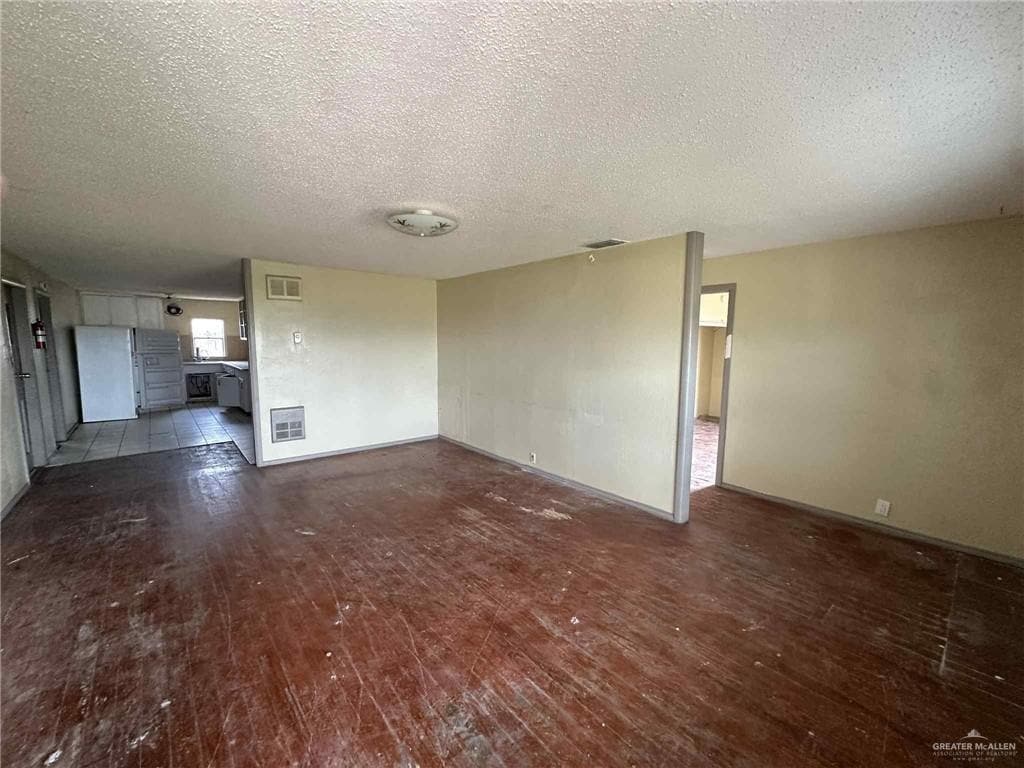 Building Photo - 4211 W University Dr