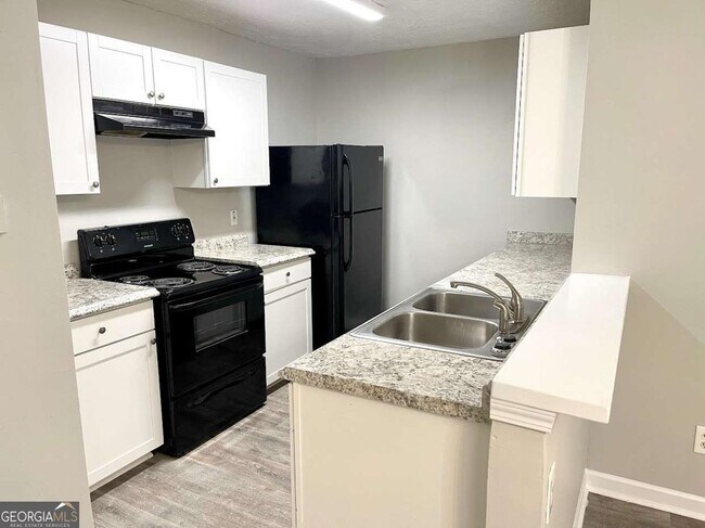 Foto del edificio - 5594 Fair Creek Way